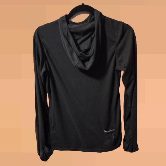 Nike DRI-Fit Running Top - Picture 2 of 5